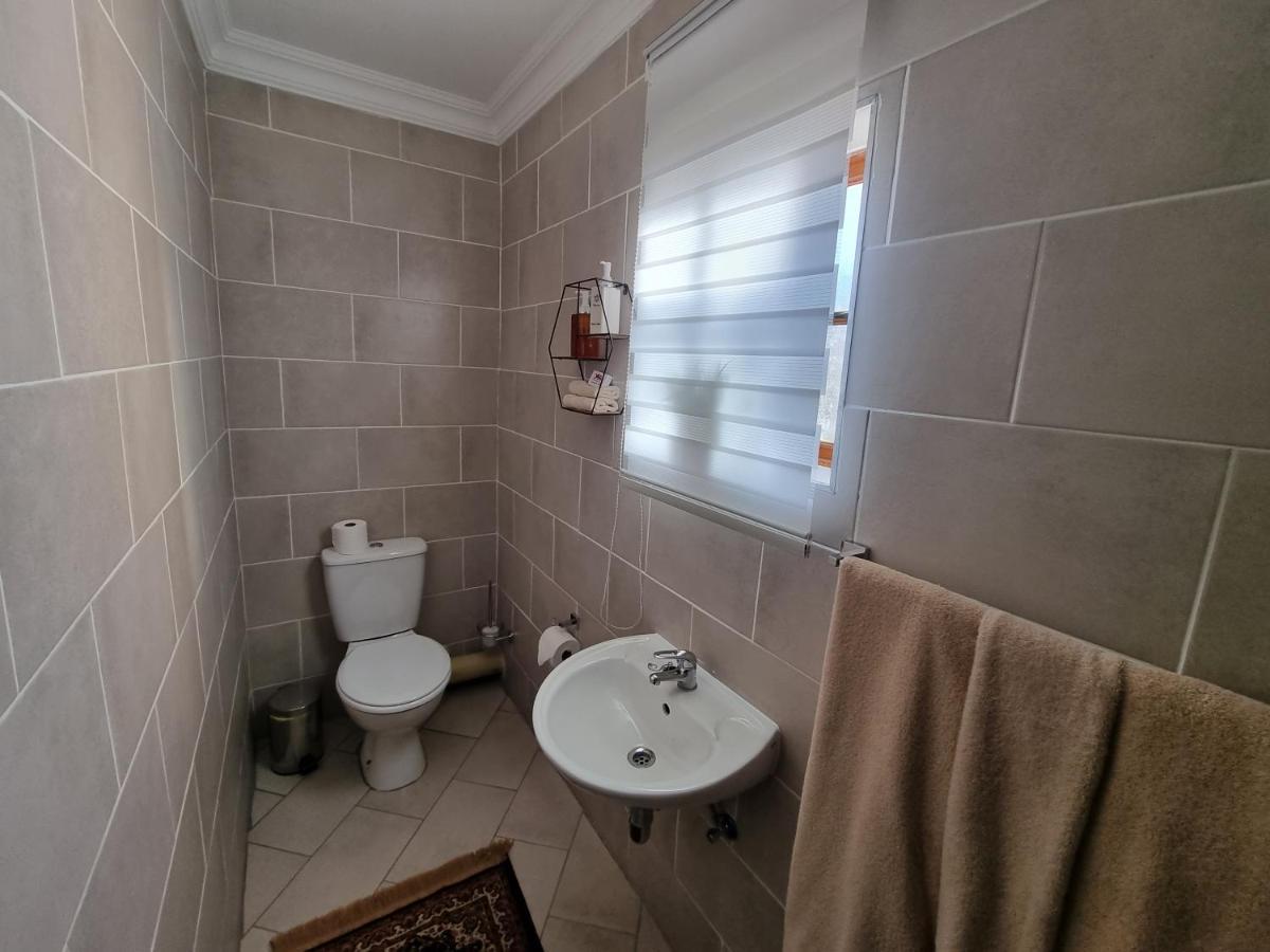 Valley View Dullstroom - Check In At The Highlander Hotel Екстер'єр фото